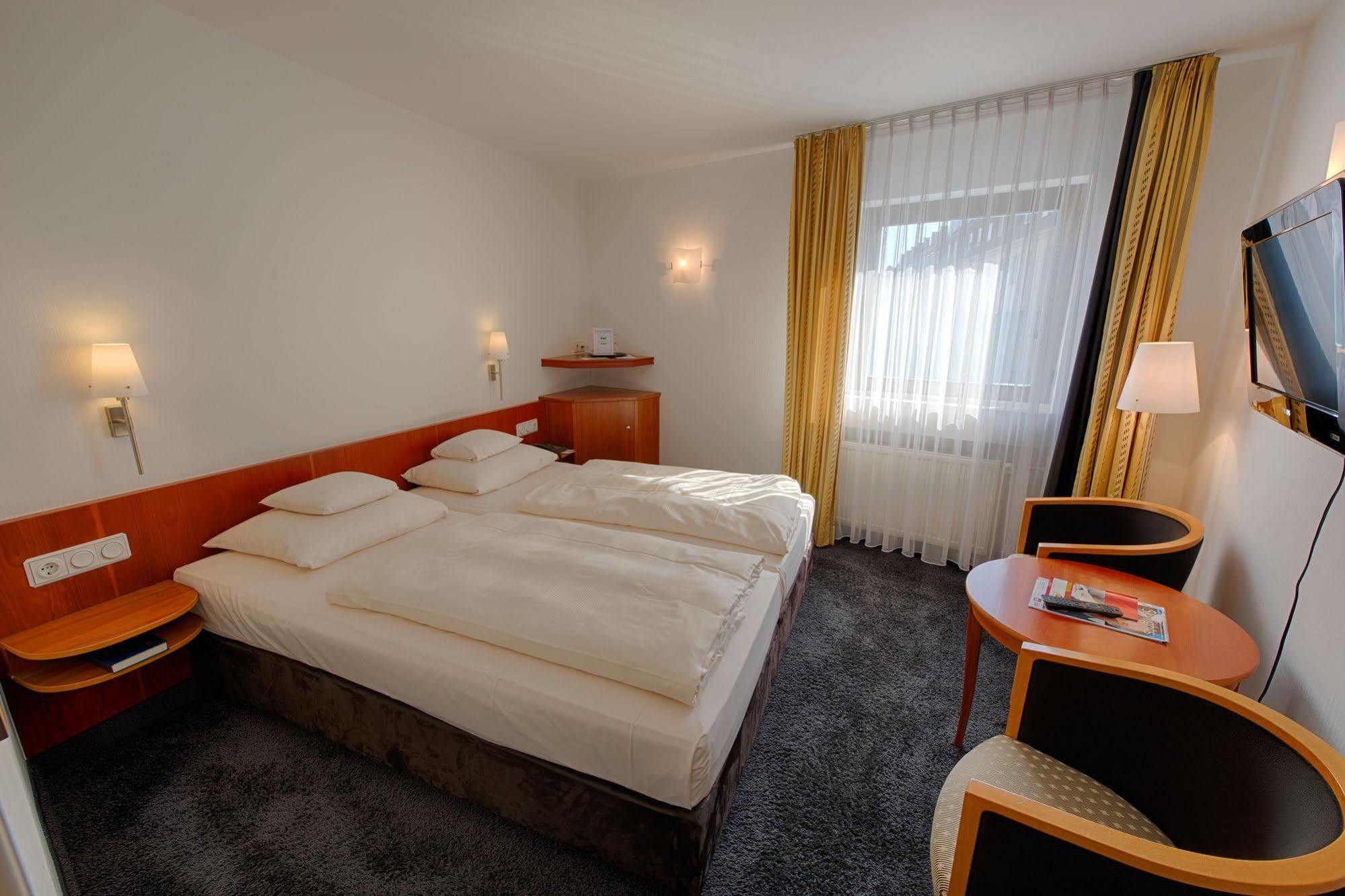 Hotel & Restaurant Walfisch فورتسبورغ المظهر الخارجي الصورة